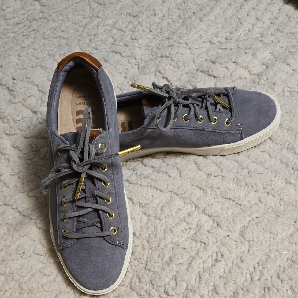Sperry Women's Gray Suede Plushware Lace-Up Shoes. New Without Tags.
